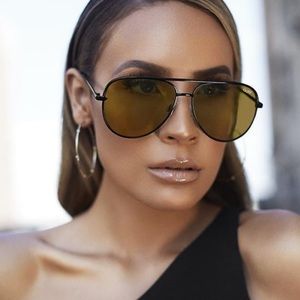 desi perkins quay sahara aviator